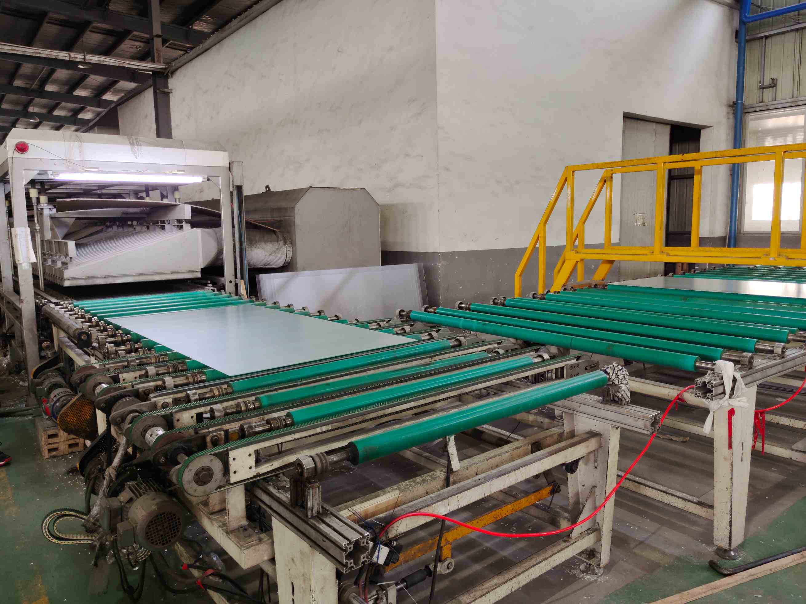 1615773076439048639.jpg 钢化1.jpg