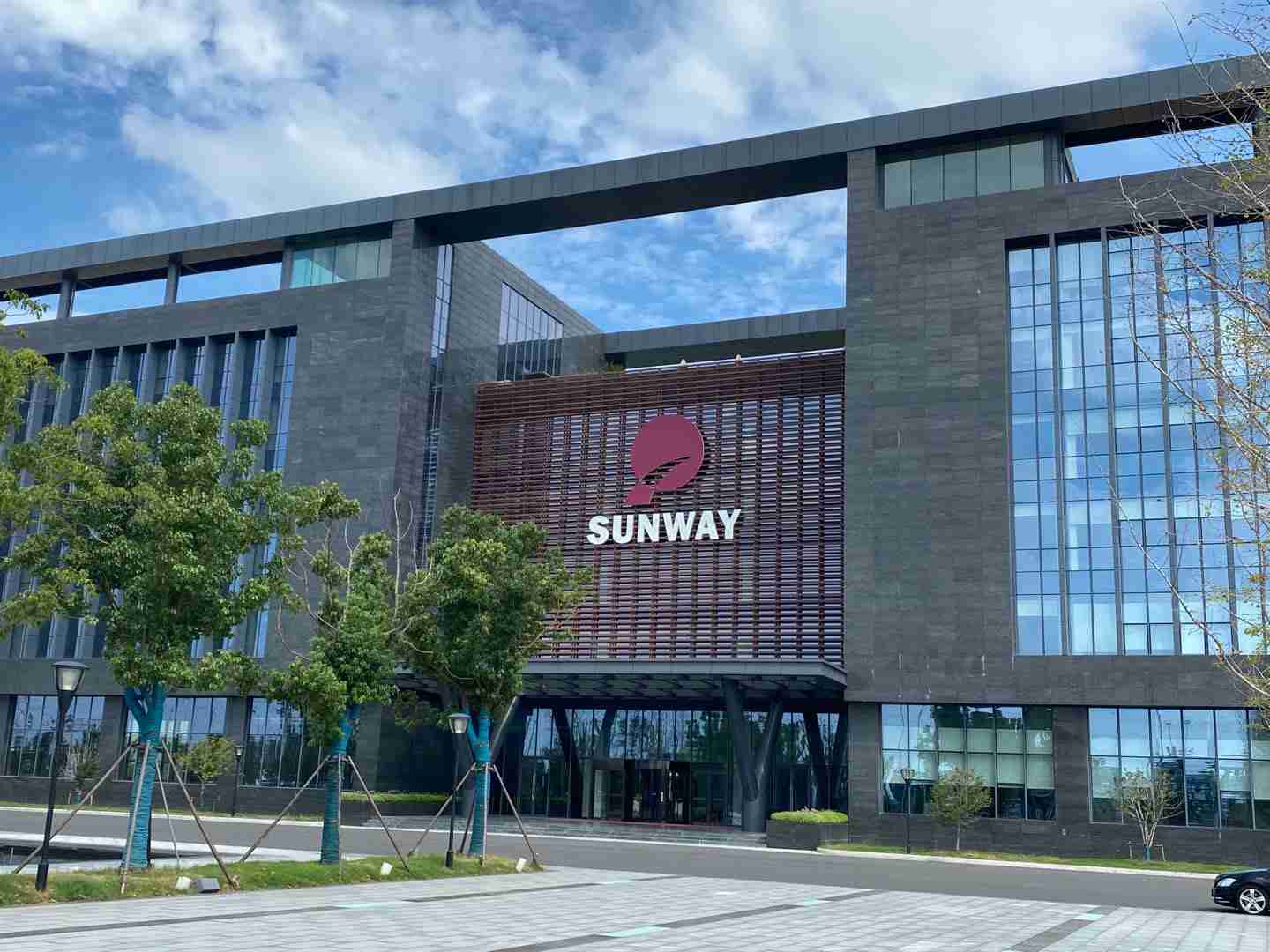 1615801295359036367.jpg 外观2.jpg