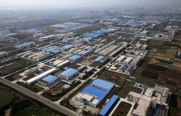 1615952439488038857.jpg 24.jpg